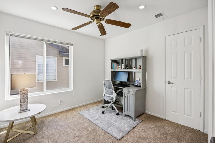 Welcome to 17552 Woodridge Court, a beautifully maintained home - photo 25