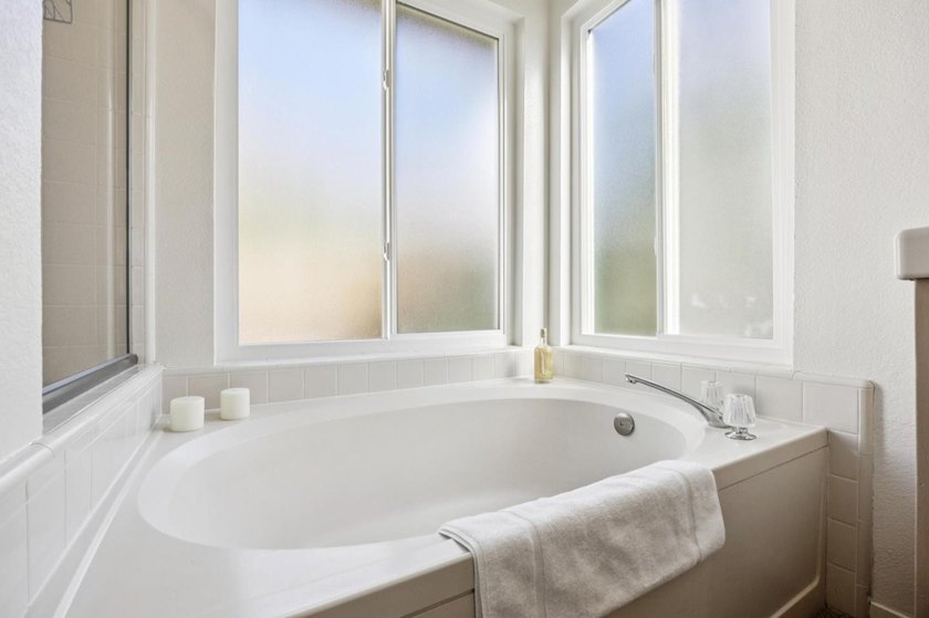 Welcome to 17552 Woodridge Court, a beautifully maintained home - photo 29