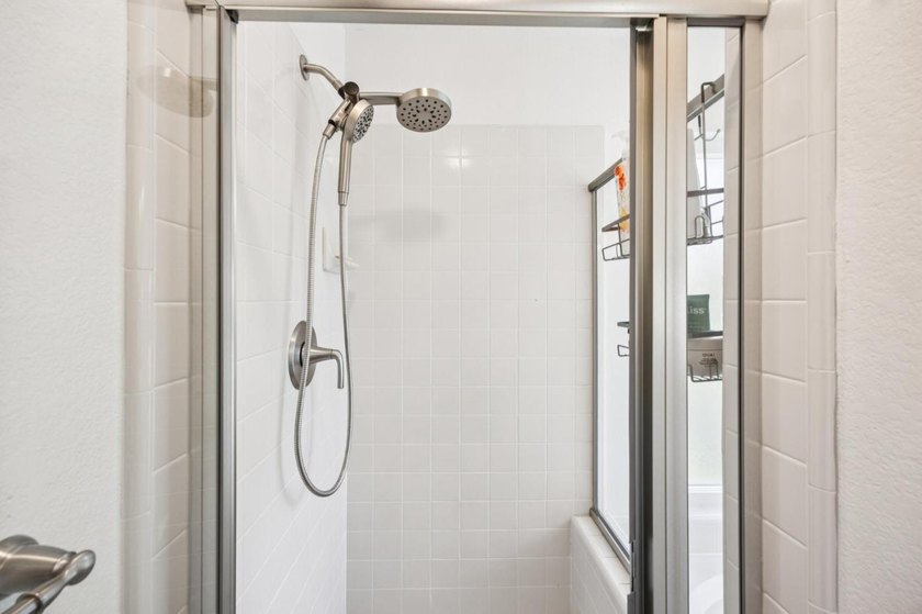 Welcome to 17552 Woodridge Court, a beautifully maintained home - photo 30