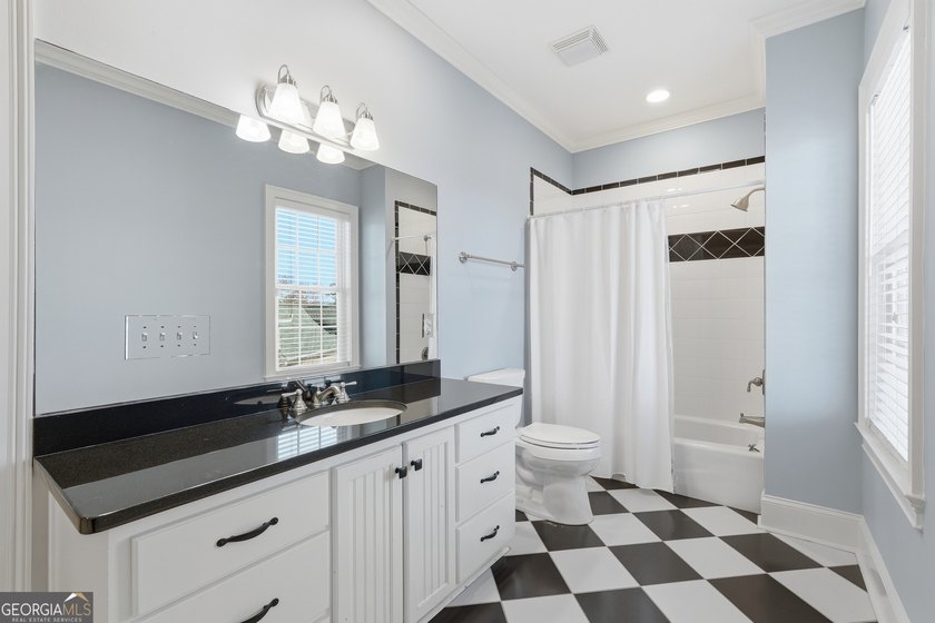 Welcome to 9 Wood Duck Drive in Savannahs highly sought-after - photo 32