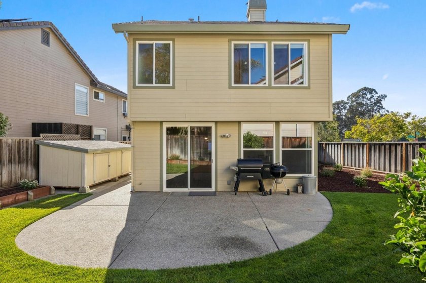 Welcome to 17552 Woodridge Court, a beautifully maintained home - photo 35