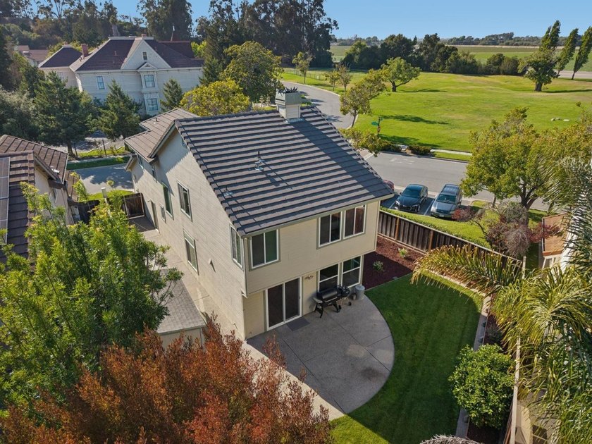 Welcome to 17552 Woodridge Court, a beautifully maintained home - photo 40