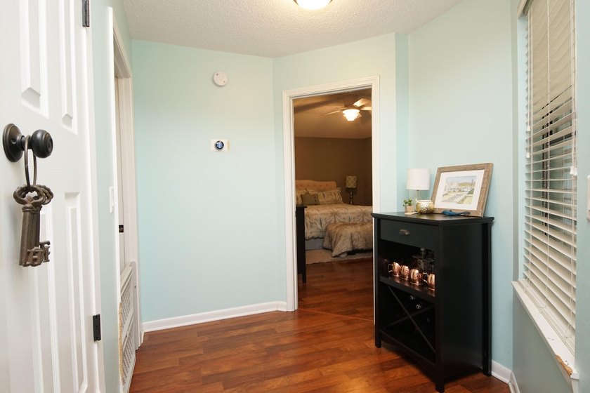 KICK OUT CLAUSE IN PLACE. Nicely maintained all-brick home in - photo 5
