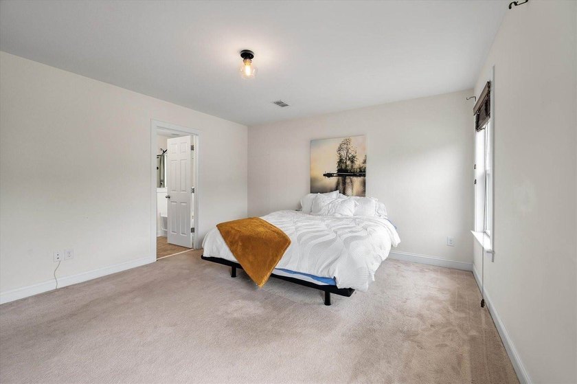 Welcome to your next chapter in the heart of Johns Island, where - photo 31