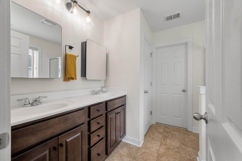 Welcome to your next chapter in the heart of Johns Island, where - photo 32