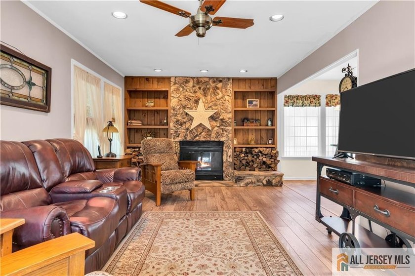 Welcome to easy, resort-style living in the highly sought-after - photo 13