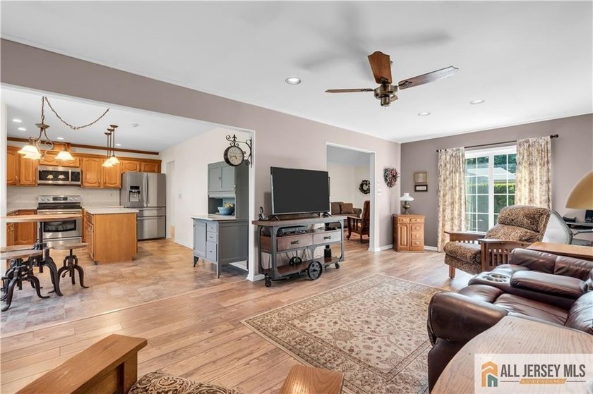 Welcome to easy, resort-style living in the highly sought-after - photo 15