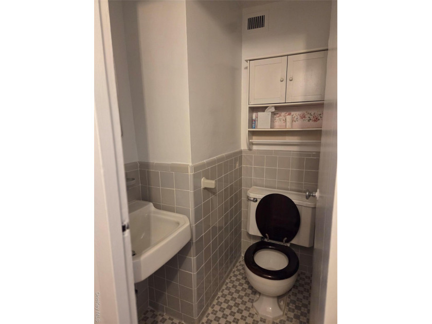 This specious 2 bedroom apartment can be yours. Fordham Hill is - photo 12