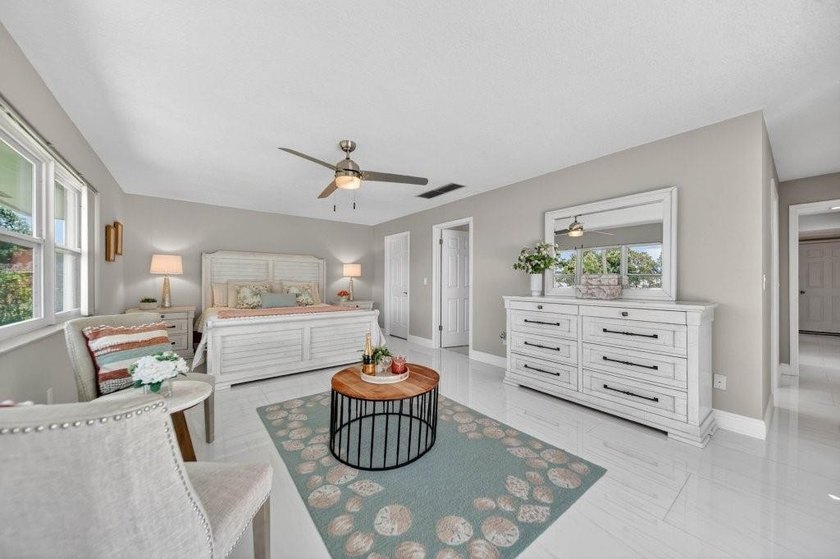 PRICED TO SELL-seller relocating &amp; motivated for a quick closing - photo 12