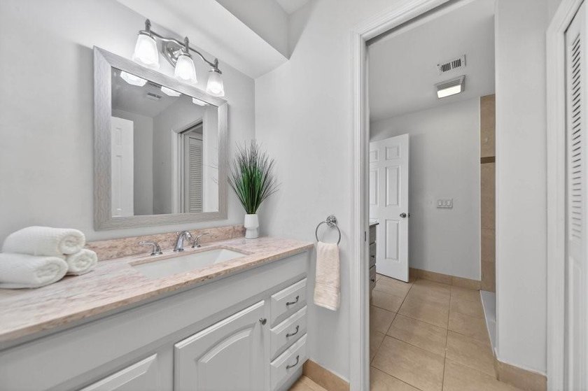 PRICED TO SELL-seller relocating &amp; motivated for a quick closing - photo 16