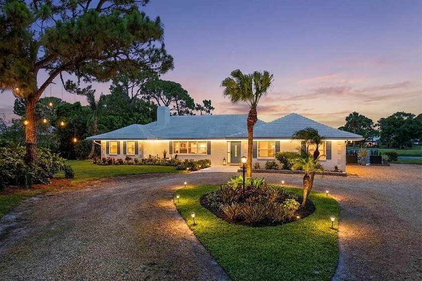 PRICED TO SELL-seller relocating &amp; motivated for a quick closing - photo 32