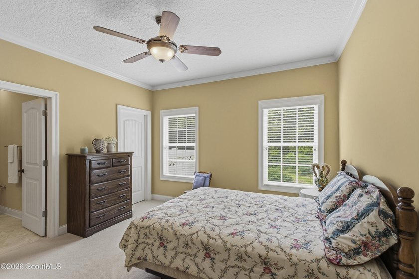 Beautifully maintained and thoughtfully designed, this - photo 45