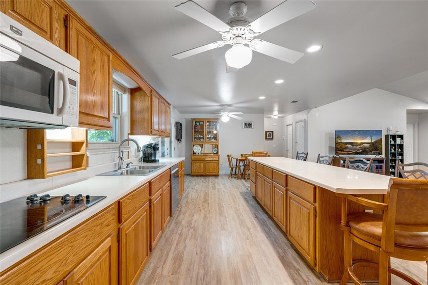 Escape to your own private East Texas retreat at 104 County Road - photo 3