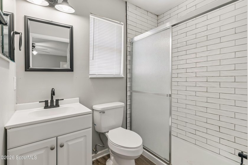 Discover this beautifully updated 3 bedroom, 2 bathroom home - photo 15
