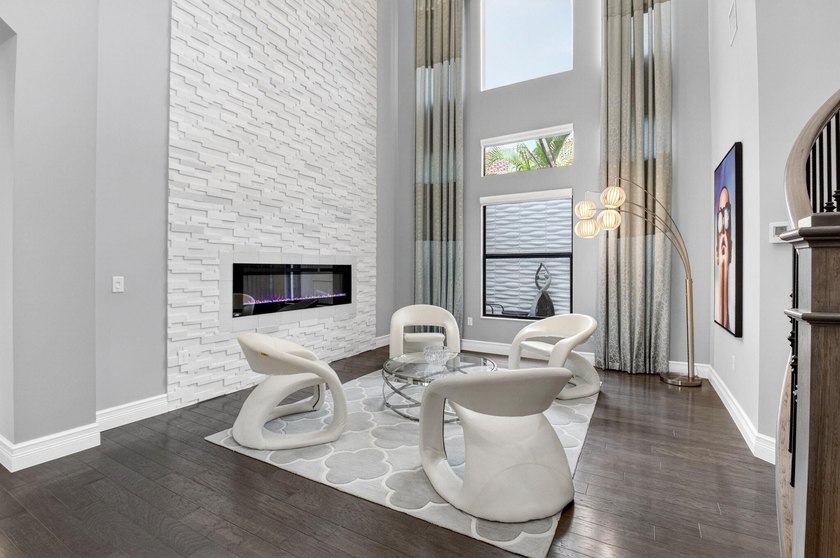 Welcome to Prestigious Seven Bridges. This Vizcaya Model with 5 - photo 8