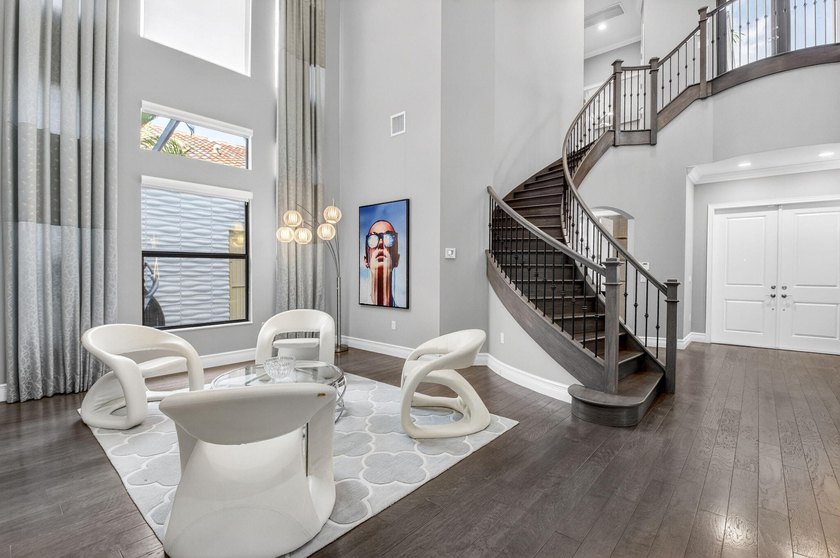 Welcome to Prestigious Seven Bridges. This Vizcaya Model with 5 - photo 9
