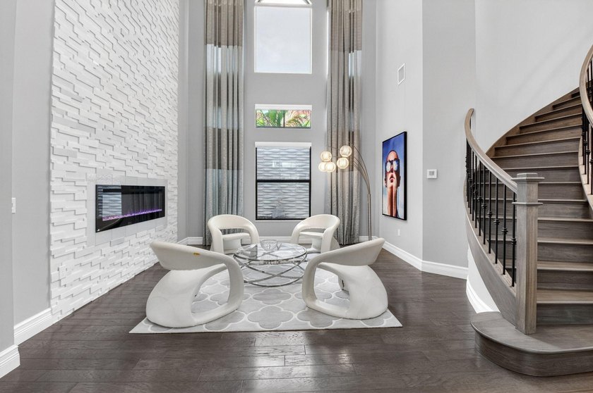 Welcome to Prestigious Seven Bridges. This Vizcaya Model with 5 - photo 10