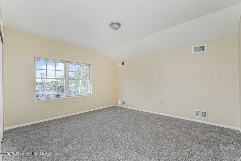 Rare opportunity for investor or end user to own a spacious - photo 3