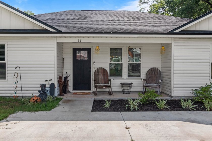 100% FINANCING AVAILABLE! Welcome home to this beautifully - photo 3