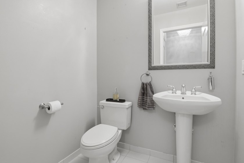 This impeccably maintained loft delivers the perfect blend of - photo 20