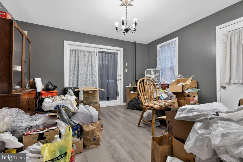 Welcome to 119 Calvert St in Jersey Shore - a spacious property - photo 10