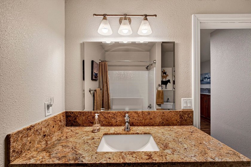 Spacious Mountain Retreat in Bailey Creek at Lake Almanor. This - photo 34