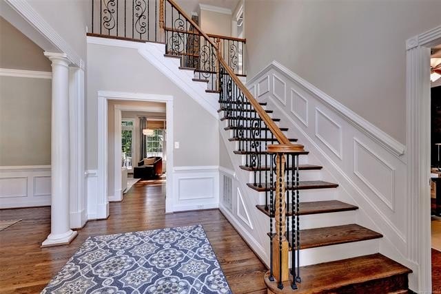 Beautifully situated at the end of a cul-de-sac in the desirable - photo 7