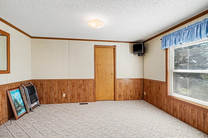 Welcome to Northern Michigan living with this beautifully - photo 15