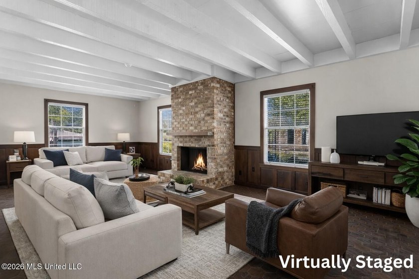 Rare opportunity to own a spacious home with an in-ground pool - photo 24