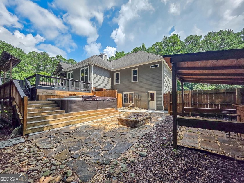 Lake Home Living -- Without the Million-Dollar Price Tag! - photo 10