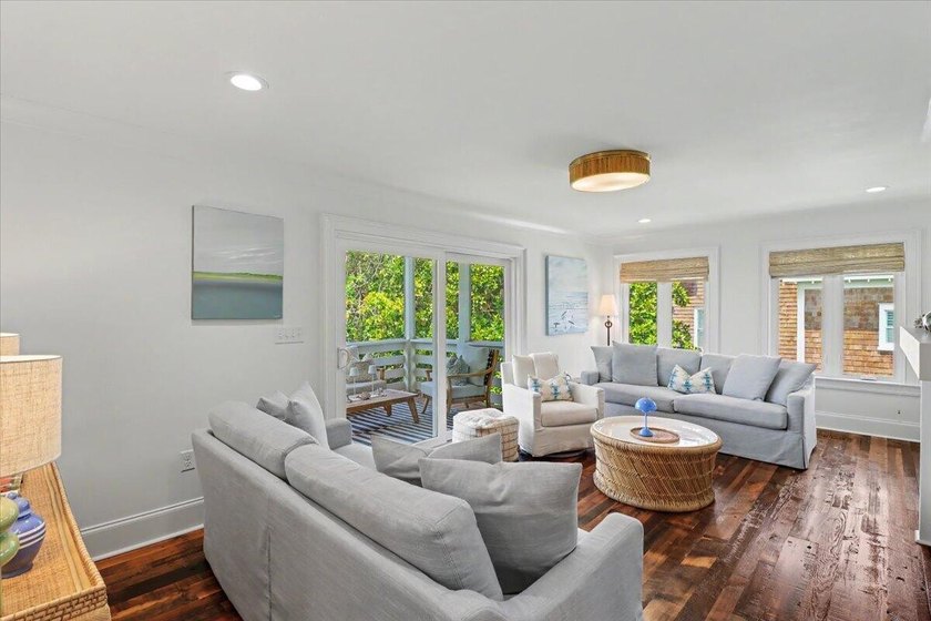 Welcome to your own Sullivan's Island retreat, where timeless - photo 16