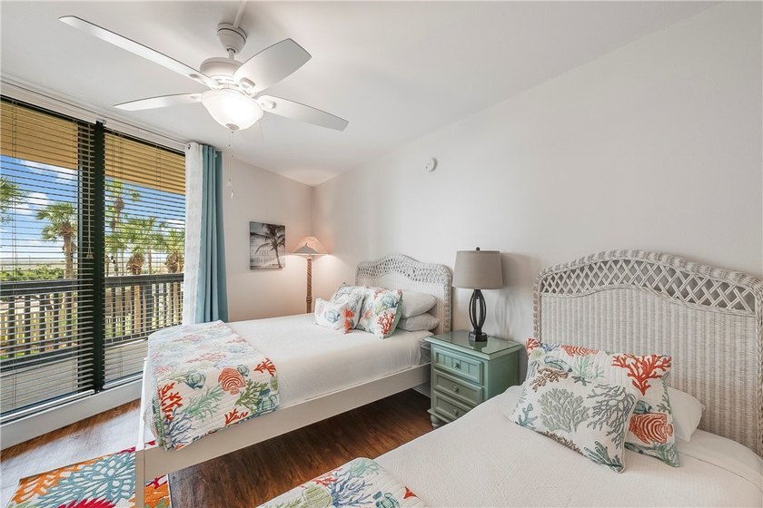 Welcome to The Sandpiper, where beachfront luxury meets - photo 18