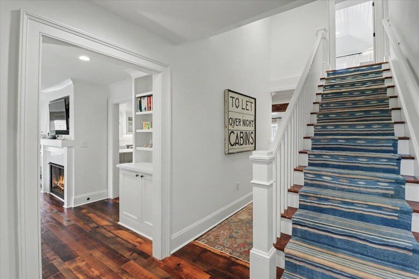 Welcome to your own Sullivan's Island retreat, where timeless - photo 31