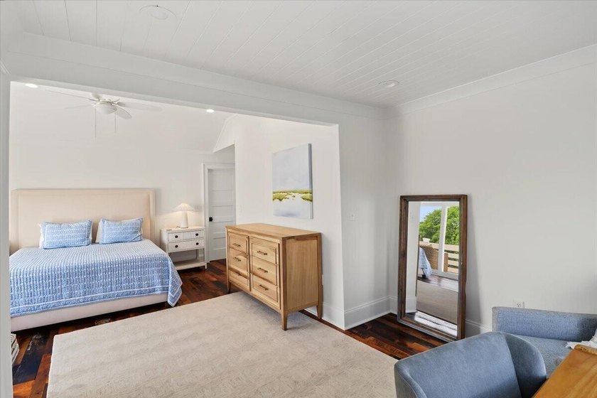 Welcome to your own Sullivan's Island retreat, where timeless - photo 34