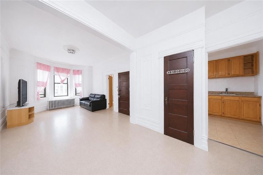 Rare-find 2-family brick with a separate front entrance to the - photo 4