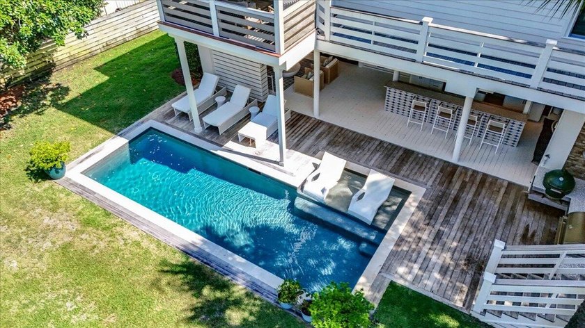 Welcome to your own Sullivan's Island retreat, where timeless - photo 44