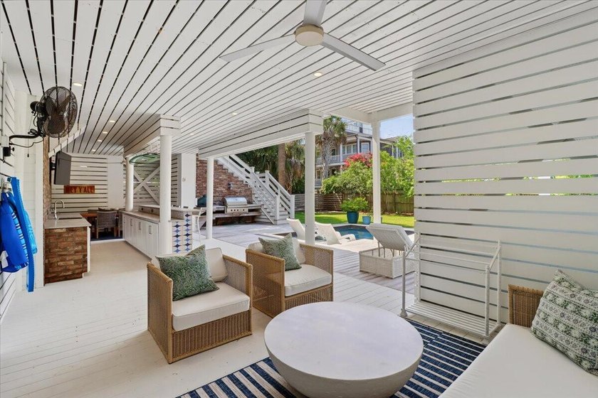 Welcome to your own Sullivan's Island retreat, where timeless - photo 50