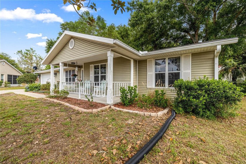 2020 ROOF! 2022 WATER HEATER! Welcome to the charming expanded - photo 4