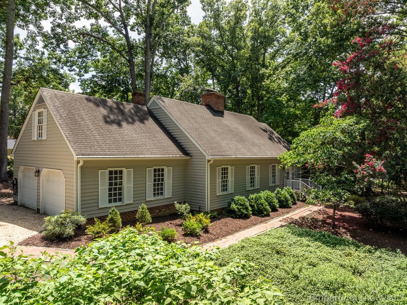 Welcome home to 116 Northpoint Drive in the highly desirable - photo 2