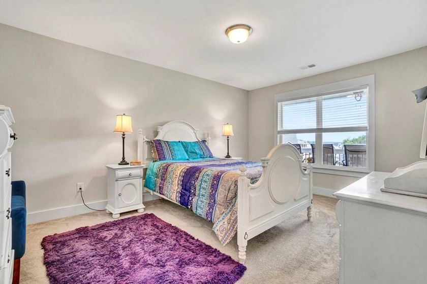 Enjoy lake community living in one of Lake Greenwood's most - photo 17