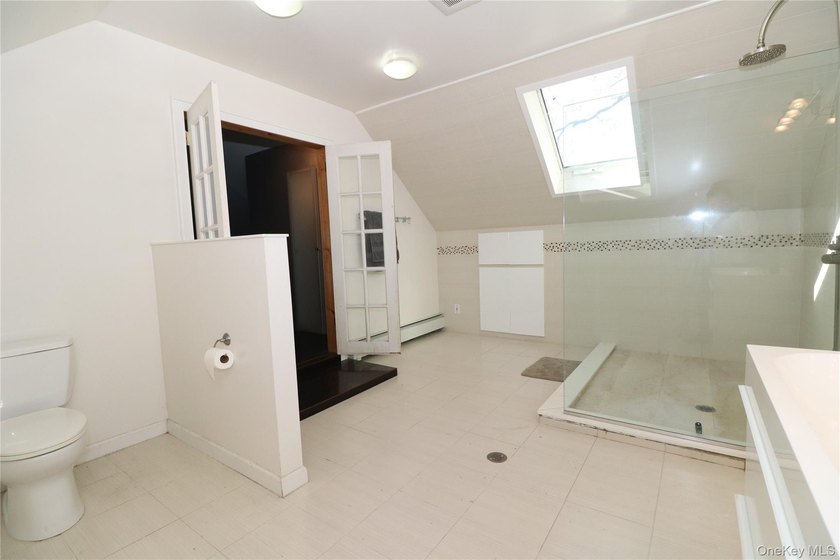 Welcome to 2027 Oakland Ave...a perfect Wantagh Cape just - photo 26