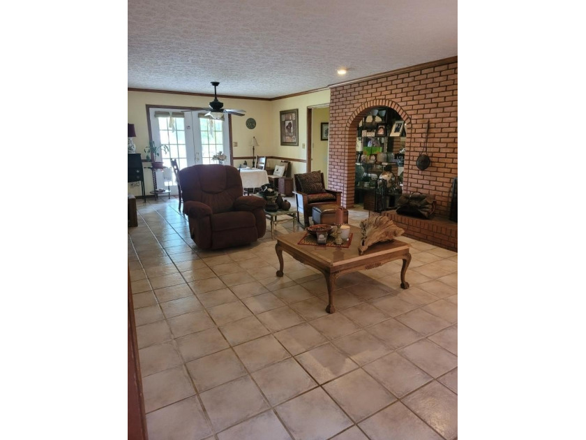 Welcome to Woodlawn Estates, one of Eufaula's premier - photo 7
