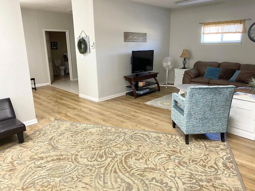 Fantastic Investment Opportunity! This duplex is ideally - photo 26