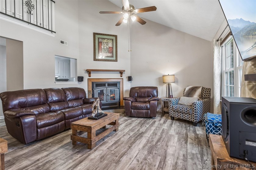 Amazing location in Yorktown South convenient to Fort Eustis - photo 3