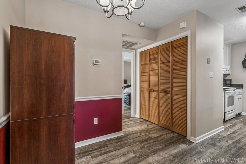 Amazing location in Yorktown South convenient to Fort Eustis - photo 6