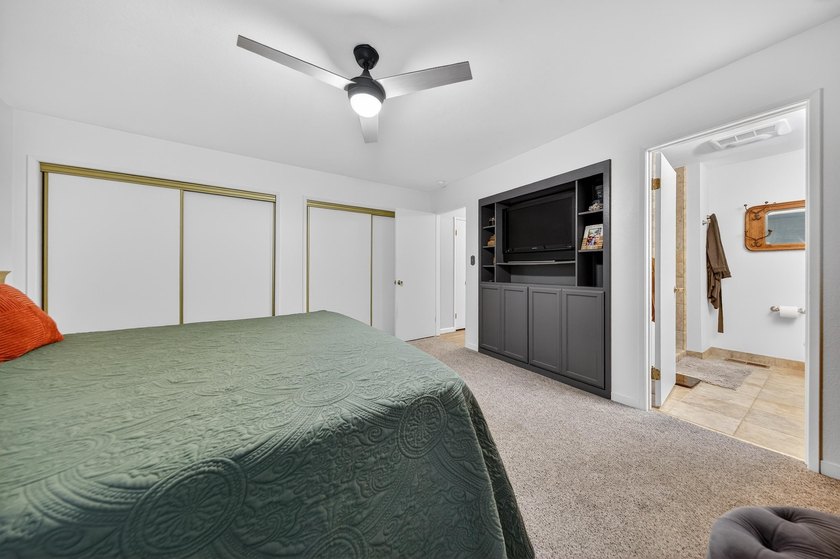 Welcome to your Lake Almanor West Shore retreat! This charming - photo 16