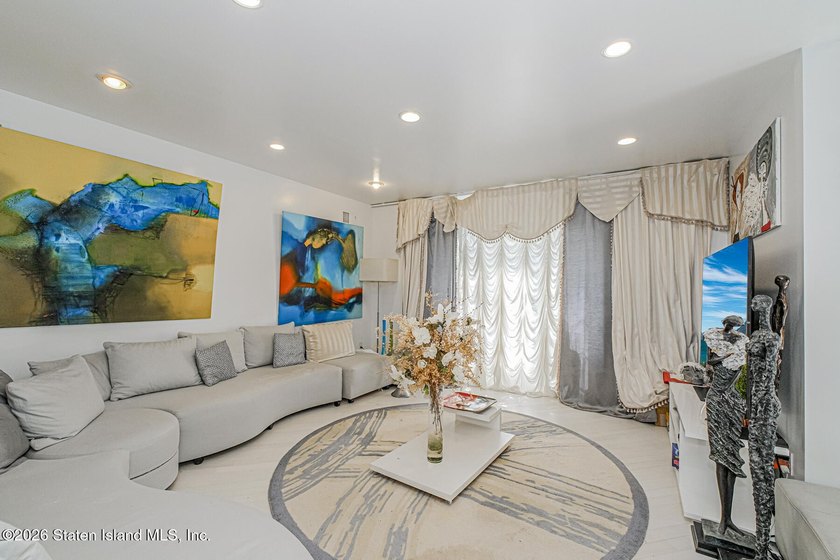Welcome to 47 Robinson Avenue! This young two-family, 3-bedroom - photo 7