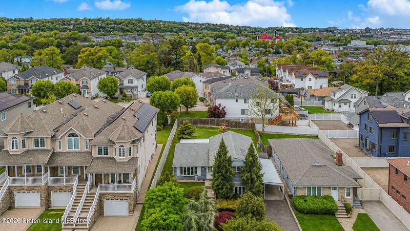 Welcome to 229 Saint Johns Avenue! This spacious single-family - photo 4