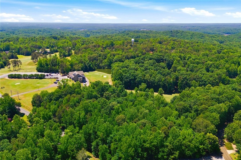 Discover an exceptional opportunity to craft your dream retreat - photo 10