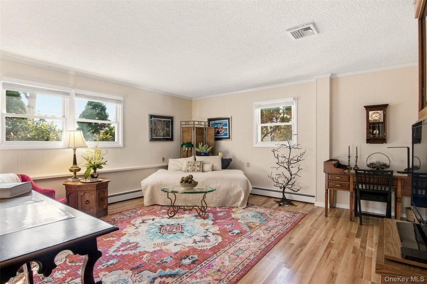 Desirable East Moriches location! This 3-bedroom, 2-bath - photo 22